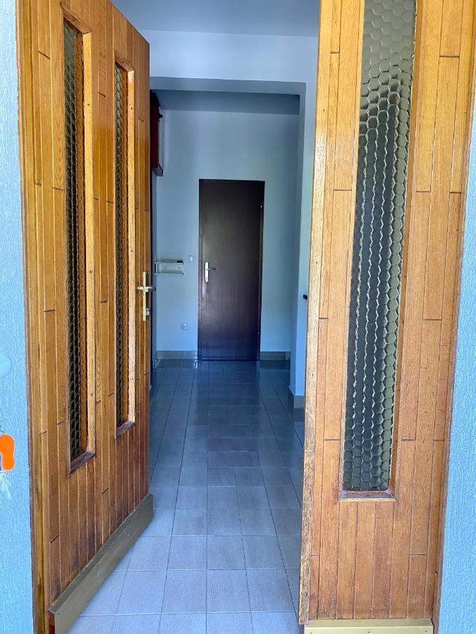 Apartmani Luka Zrnovo Екстер'єр фото