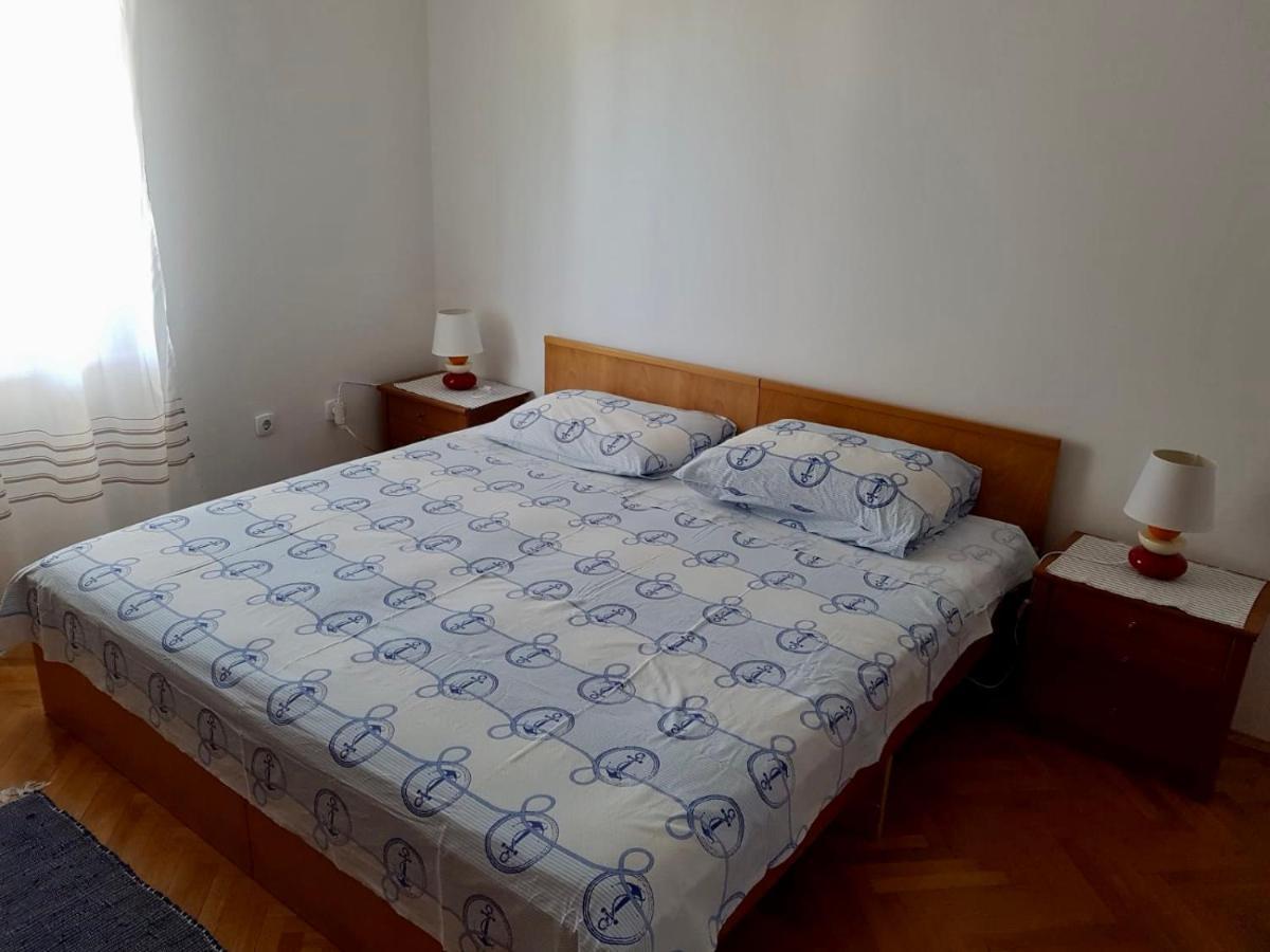 Apartmani Luka Zrnovo Екстер'єр фото