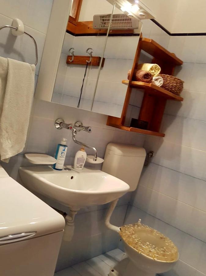 Apartmani Luka Zrnovo Екстер'єр фото
