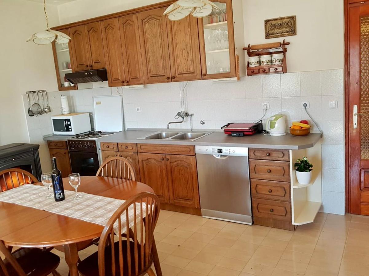 Apartmani Luka Zrnovo Екстер'єр фото